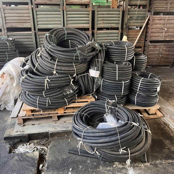 Гумени црева за воздух и вода - Rubber hoses for air and water