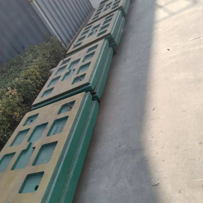 Обложни плочи за Metso С106